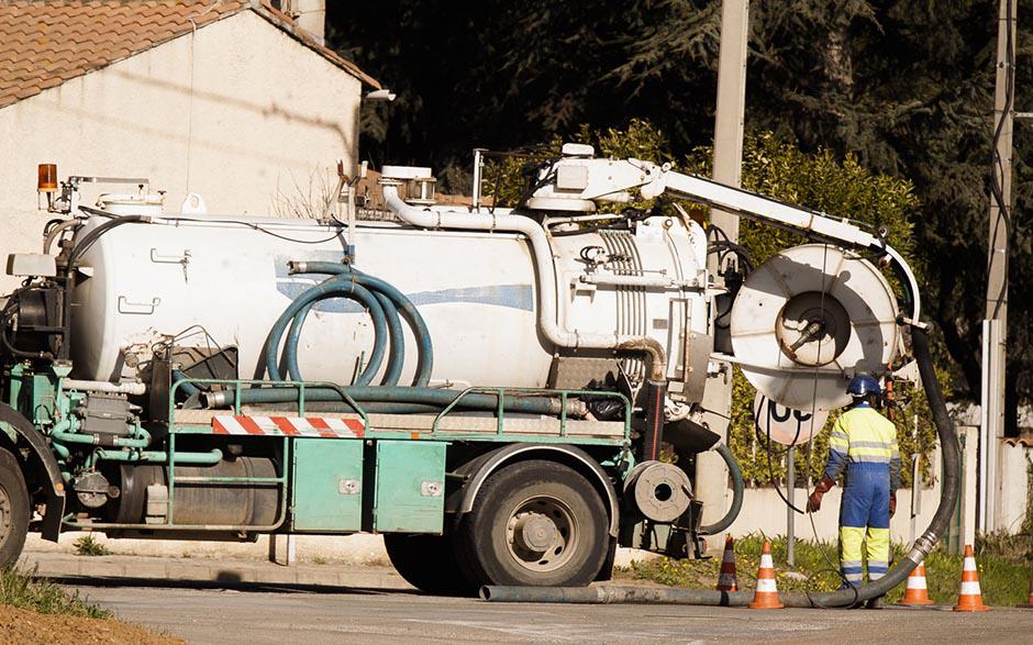 prix intervention débouchage canalisation Étréchy